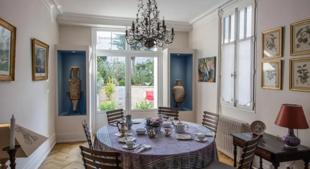 Room in Guest room - This 10th Century home sits in an exceptional setting in the center of Orleans