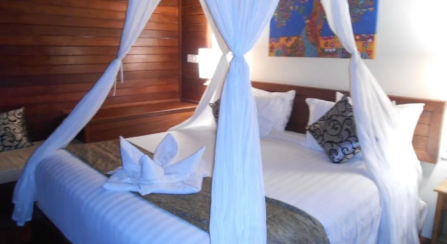 D'Muncuk Huts Lembongan