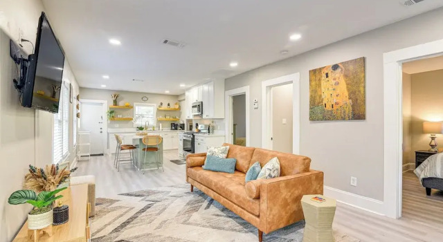 Коттедж 3 Mi to Dtwn: Dog-friendly Home in Houston!