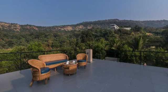 SaffronStays Mountain Aer, Karjat, Забронировать Отель Карджат штат Махараштра