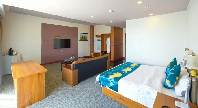Номер Deluxe V Hotel & Event Hall