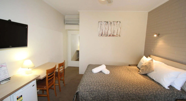 Elm Motel