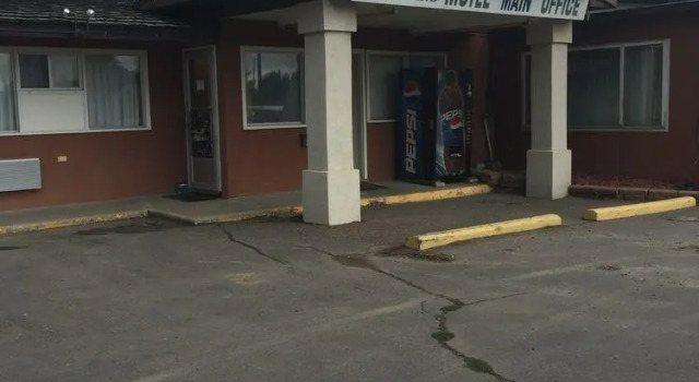 Westwind Motel, Rezerwuj Motel Hotele w Swift Current z parkingiem, Parking