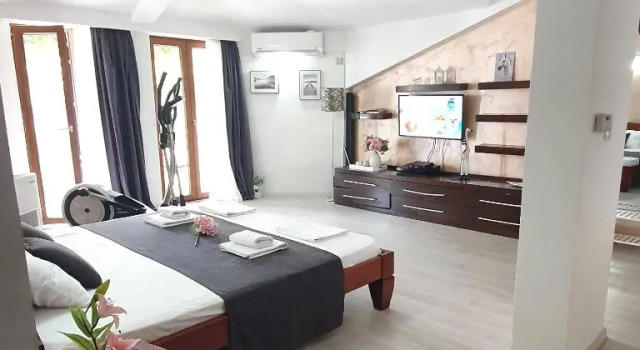 Апартаменты Lucic Rooms & Suites