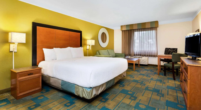 Двухместный номер Superior La Quinta by Wyndham St. Pete-Clearwater Airport