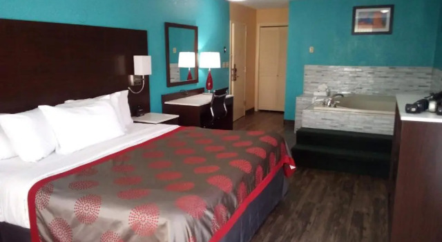 Двухместный номер Standard Ramada by Wyndham Groton Mystic