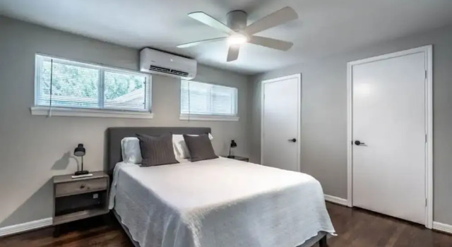 Stylish 1BR Urban Retreat
