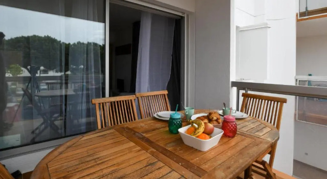 Studio Arena / Plage a 2min / Parking Prive / Terrasse (Adults Only), Book Apartment La Grande-Motte Camargue