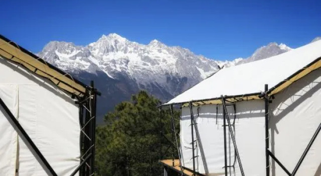 Lijiang Yulong Snow Mountain Maoci Starry Sky Tent Homestay, Prenota Hotel Hotel a Lijiang con parcheggio, Parcheggio