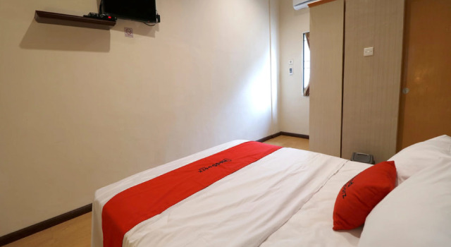 Двухместный номер Standard RedDoorz Plus near Universitas Sumatera Utara