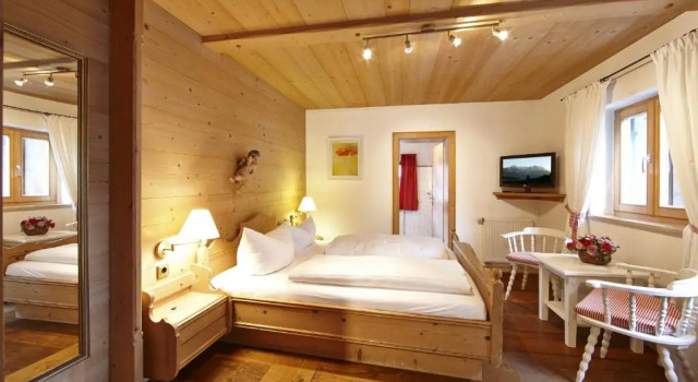Четырёхместный номер Standard Hotel Föhrenhof