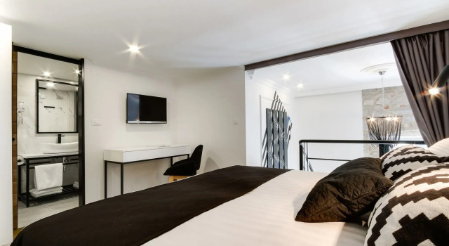 DeZign Apartments