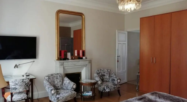 Номер Superior Chambres dHôtes de luxe Côté Parc-Côté Jardin avec parking privé gratuit