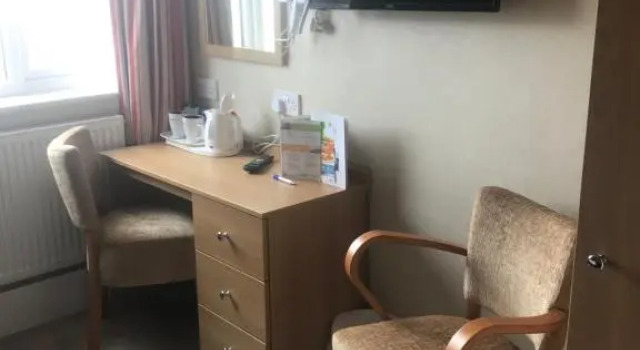 Двухместный номер Standard Monarch Hotel