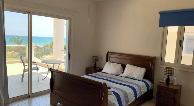 Beachfront Family Holiday Villa Perivolia