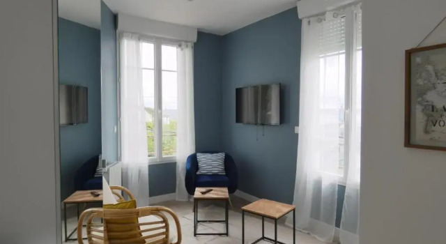 Superbe studio lumineux, jolie vue mer [LeDellec], Rezerwuj Hotel Brest 