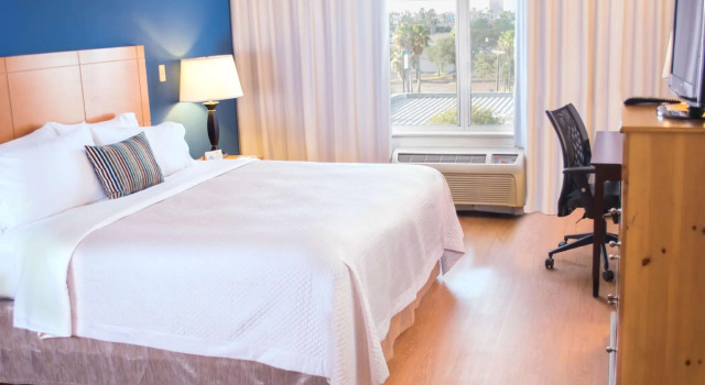 Двухместный номер Deluxe Wyndham Garden McAllen at La Plaza Mall