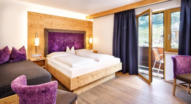 Четырёхместный номер Standard Hotel Platzl
