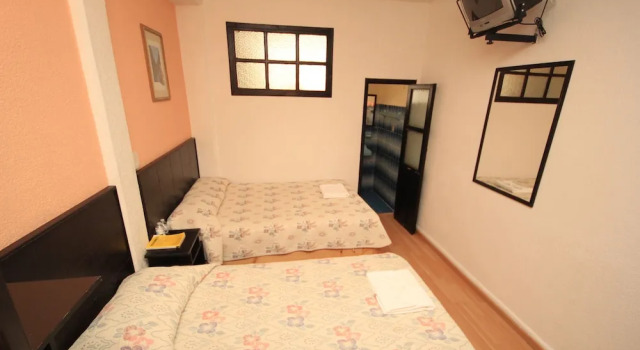 Четырёхместный номер Standard Hotel San Martin