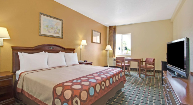 Super 8 Daytona Beach, Book Mini-hotel Mini-hoteller i Daytona Beach Area, Mini-hotel