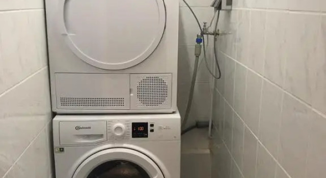 Apartment Frankfurt, top renoviert, 65qm DG