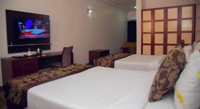 Двухместный номер Executive с балконом Golden Tulip Hotel -GT31 Stadium Road