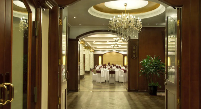Astor House, Varaa Hotelli Hongkou 