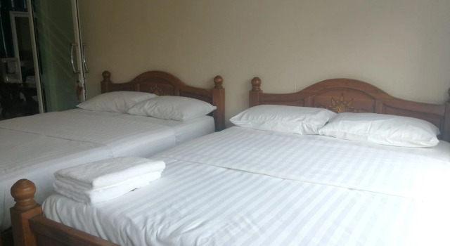 Farsai Homestay, Забронировать Отель Лопбури Lopburi Province