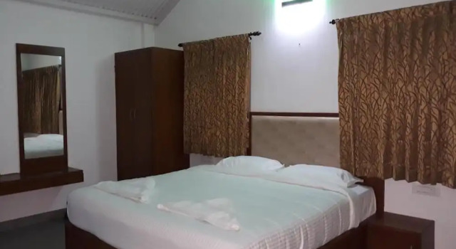 Номер Deluxe MYSTIQUE STAY RESORT by indostays