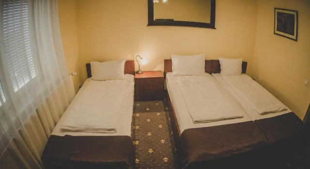 Carnival City Hotel Oradea, Забронировать Отель Орадя Бихор
