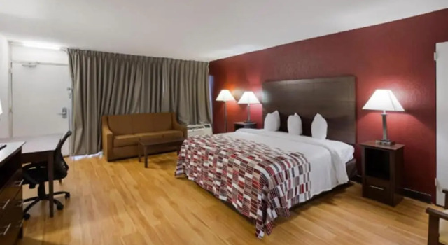Номер Comfort Horizon Inn & Suites