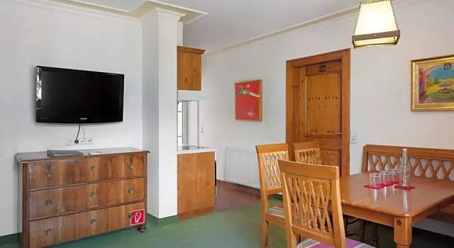 Hotel Chalet Wetzlgut, Rezerwuj Hotel Hotele w Salzburg z parkingiem, Parking
