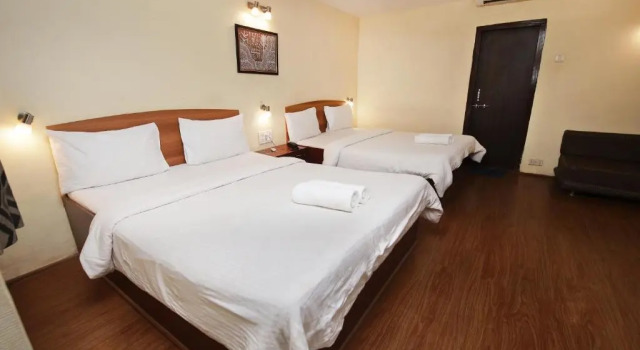 Семейный номер Deluxe с видом на сад Westend Hotel