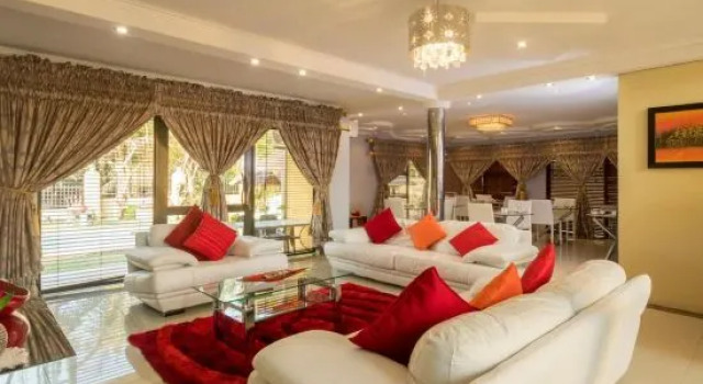 Номер Standard Ezulwini Guest House - Queen Room with Balcony for 2 guests in Ballito