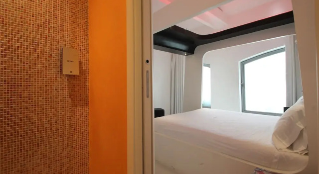 Капсула Wrooms Guest House