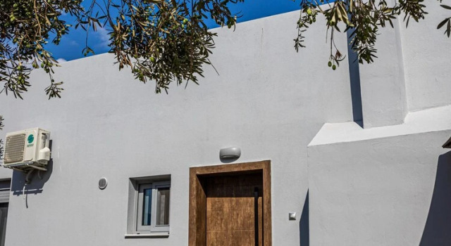 Old olive tree cottage, Book Vacation Home Cottages in Lakonia, Cottage
