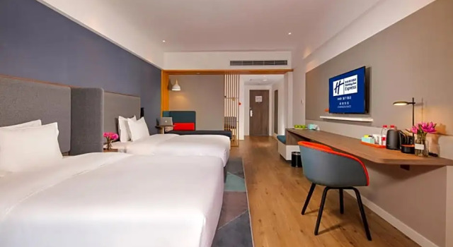 Семейный номер Standard Holiday Inn Express Chengdu East by IHG