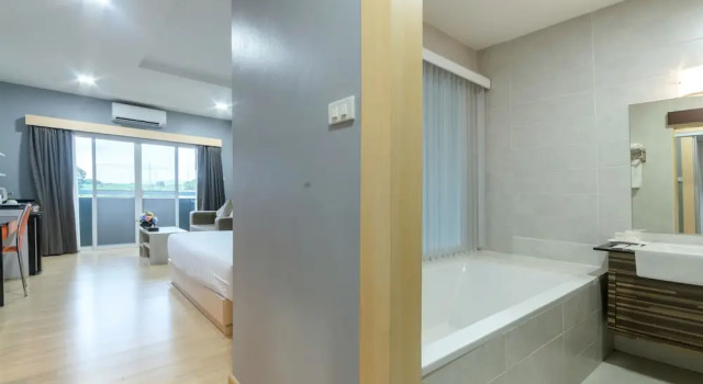 Двухместный номер Standard Eastpana Hotel - SHA Extra Plus