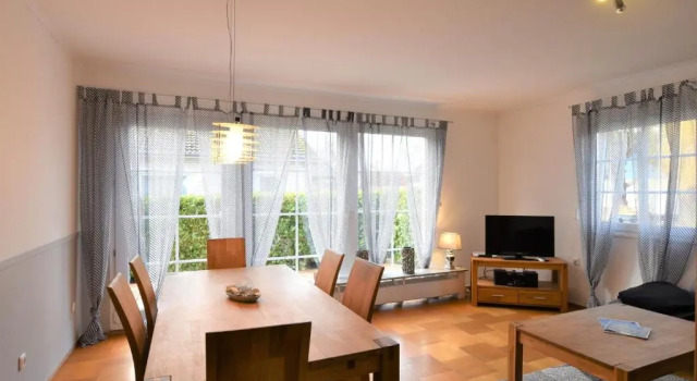 7010 Haus Lotti, Забронировать Отель Отели Келленхузен с парковкой, Парковка