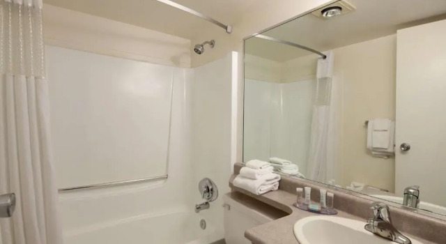 Номер Travelodge by Wyndham Nanaimo