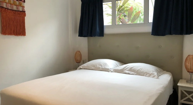 Havuz manzaralı Lüks çift kişilik oda Holland Lodge Paramaribo