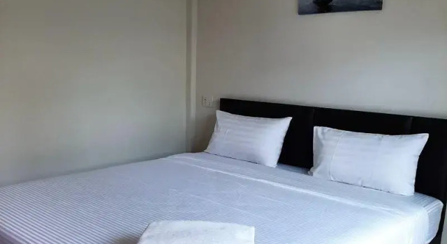 Двухместный номер Standard с балконом и с видом на бассейн Phenwaree Amphawa Resort