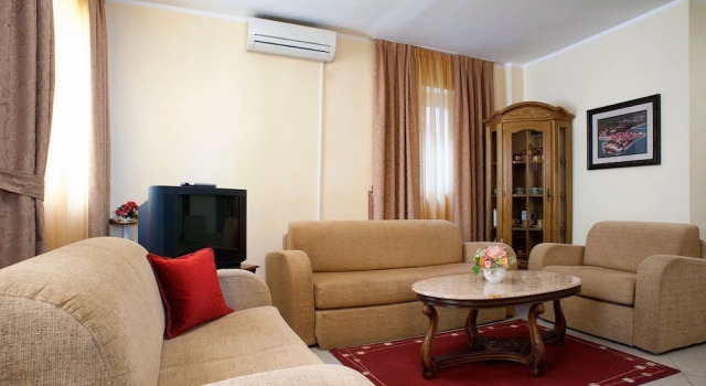 Apartments Vuksic, Забронировать Апартаменты/квартира Отели Свети-Стефан с парковкой, рядом с частный пляж Свети Стефан, Парковка