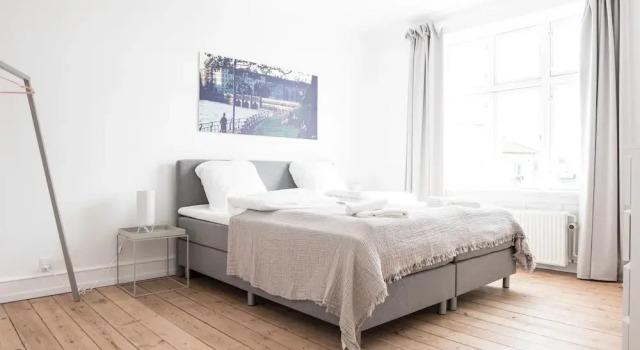 Beautiful 2-bed w Large Balcony, Buchen Sie Ferienwohnung Kopenhagen Seeland