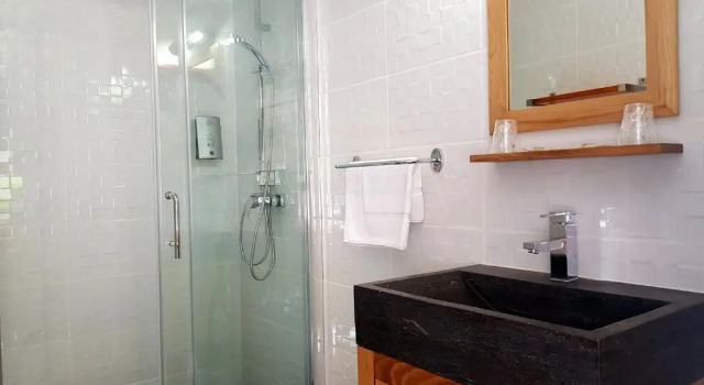 Двухместный номер Standard Logis Hotel Le Moulin De La Pipe