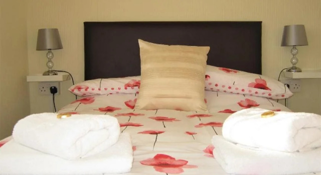 The Marlborough Guest House, Забронировать Гостевой дом Отели Грейт-Ярмут с парковкой, рядом с Аквариум Sea Life, Парковка