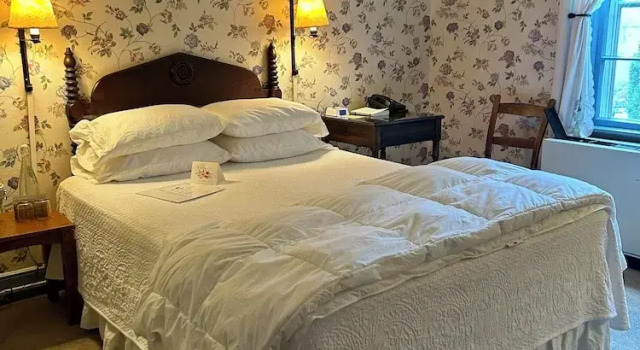 Двухместный номер Classic Цокольный этаж Historic General Lewis Inn