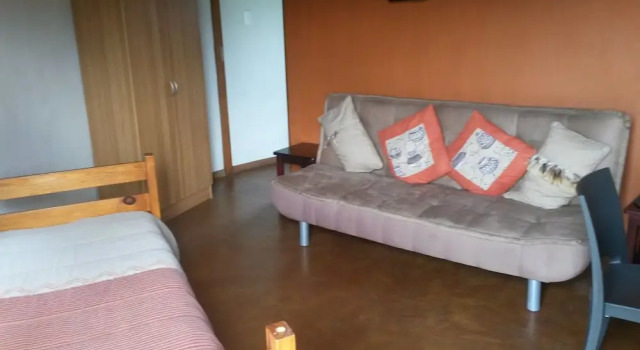 Семейное бунгало c 1 комнатой African Sun Guest House