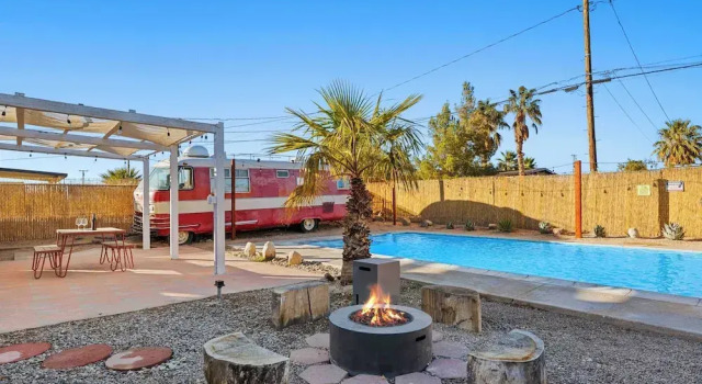 Коттедж 4BR Desert Home w/ Pool, Hot Tub, Firepit & Game Room The Quiet Burn by Avantstay