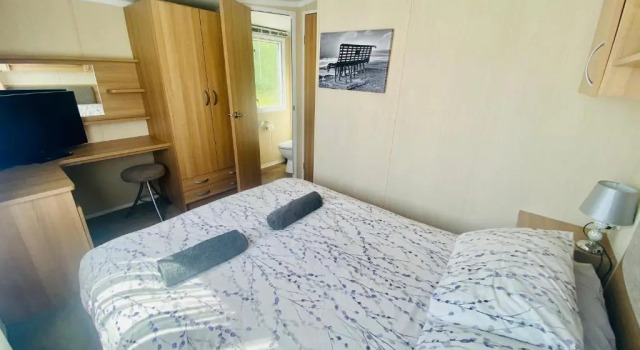 B47 Caravan Seven Bays